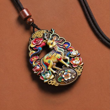 China traditional culture and art woodcarving crafts, wooden necklace accessories