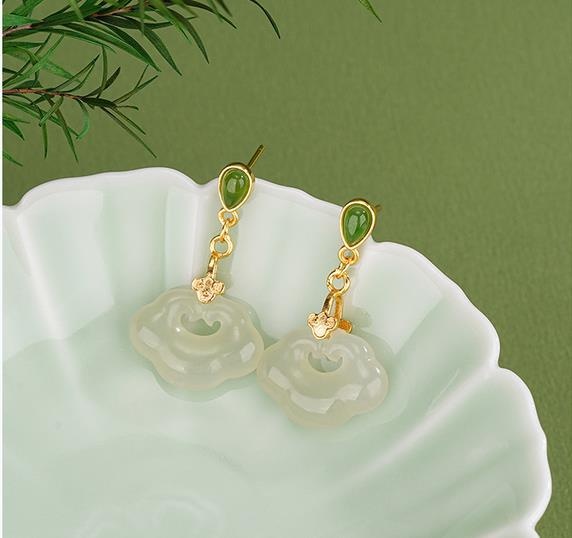 Chinese natural Hetian jade Ruyi earrings